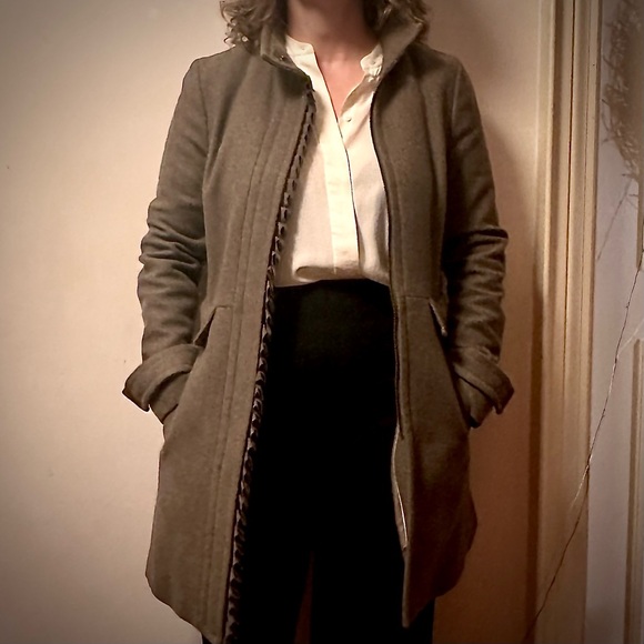 Stunning and sophisticated Banana Republic fall coat - Picture 2 of 9